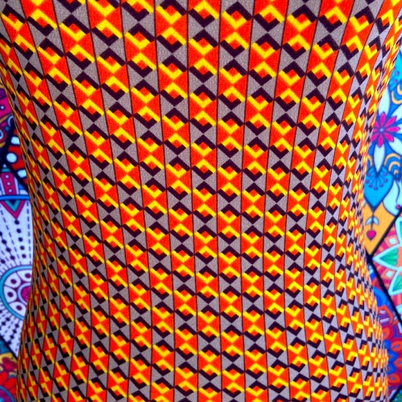 Y2K Mod Orange Patterned Mock Neck Sleeveless Top Sz 8-10 - Picture 5 of 5